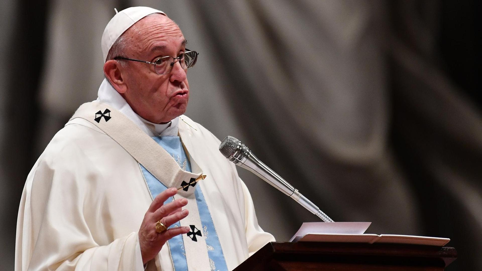 Papst Franziskus predigt während der Neujahrsmesse 2018 Papst Franziskus predigt während der Neujahrsmesse 2018