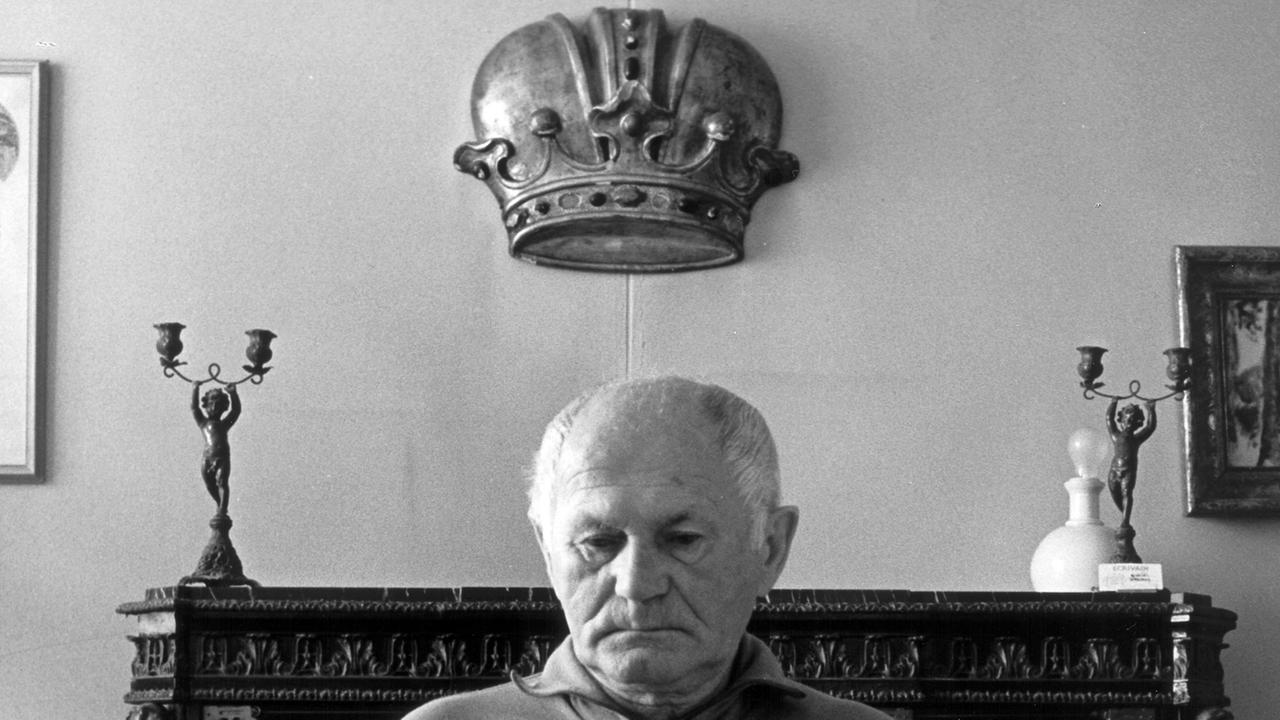 Der tschechische Autor Bohumil Hrabal. Der tschechische Autor Bohumil Hrabal.