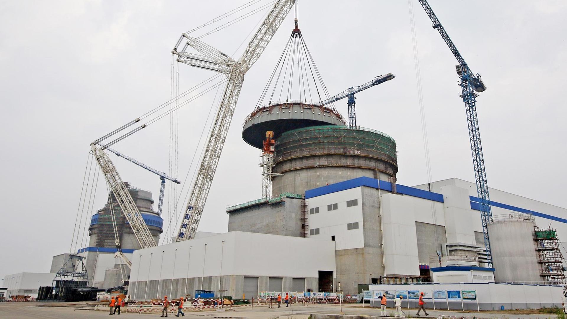 Baustelle des Atomkraftwerks im chinesischen Haiyang wurde 2015. Baustelle des Atomkraftwerks im chinesischen Haiyang wurde 2015.