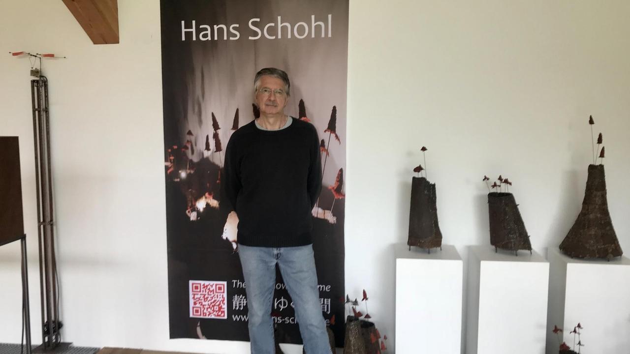 Der Marburger Bildhauser Hans Schohl in seinem Atelier. Der Marburger Bildhauser Hans Schohl in seinem Atelier.