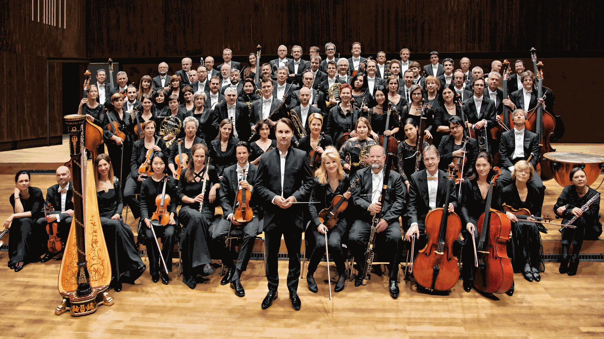 Die Deutsche Radio Philharmonie Saarbrücken Kaiserslautern mit ihrem Chefdirigenten Pietari Inkinen Die Deutsche Radio Philharmonie Saarbrücken Kaiserslautern mit ihrem Chefdirigenten Pietari Inkinen