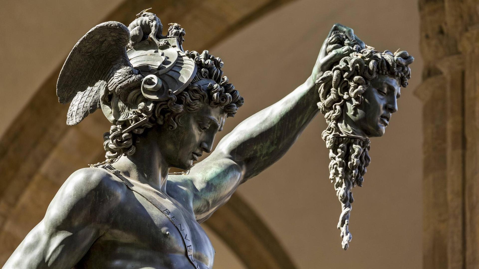 Benvenuto Cellinis Skulptur von Perseus und Medusa in Florenz Benvenuto Cellinis Skulptur von Perseus und Medusa in Florenz