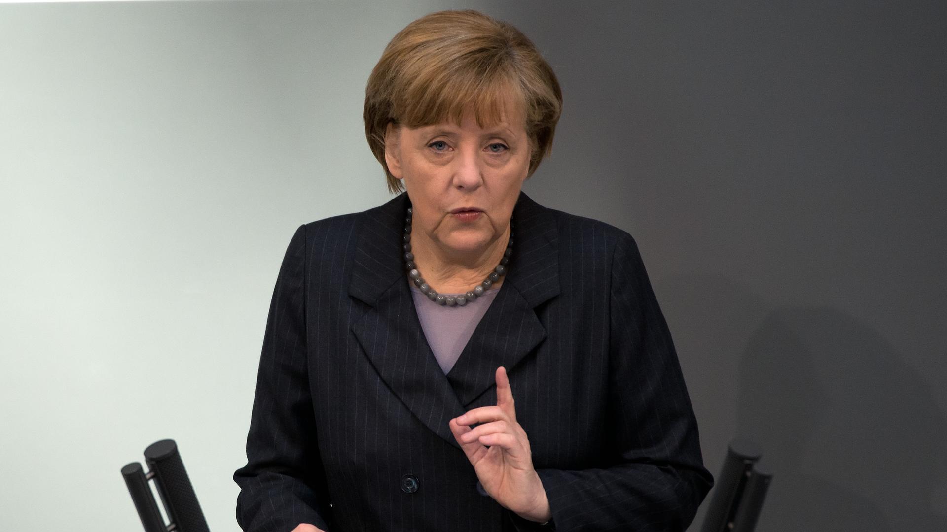 Angela Merkel während ihrer Regierungserklärung im Bundestag. Angela Merkel während ihrer Regierungserklärung im Bundestag.
