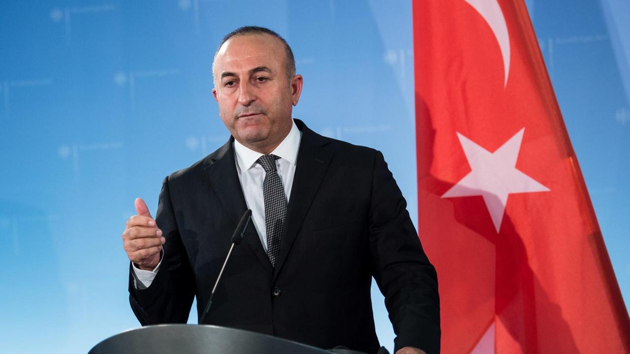 Der türkische Außenminister Mevlüt Cavusoglu Der türkische Außenminister Mevlüt Cavusoglu