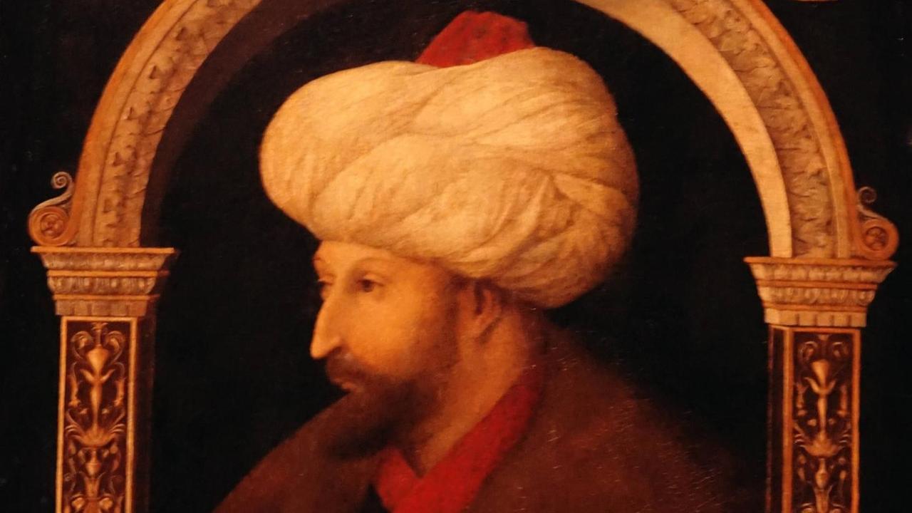 Ein zeitgenössisches Ölgemälde von Gentile Bellini zeigt Sultan Mehmed II (1432-1481)
