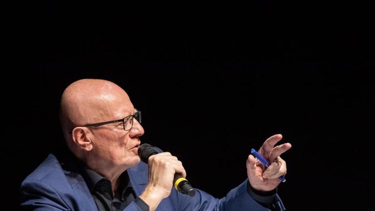 Ralf Fücks ist geschäftsführender Gesellschafter des Zentrums Liberale Moderne in Berlin. Ralf Fücks ist geschäftsführender Gesellschafter des Zentrums Liberale Moderne in Berlin.