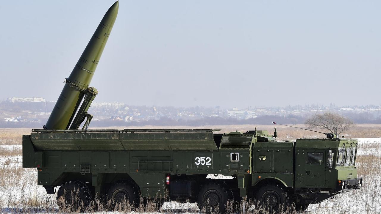 Eine Abschussrampe für Iskander-M-Raketen während einer Militärübung am 17. November 2016 in Ussuriysk