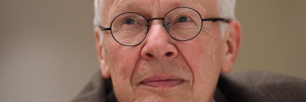 Der menschenrechtspolitische Sprecher der Fraktion Bündnis 90/Die Grünen, Tom Koenigs Der menschenrechtspolitische Sprecher der Fraktion Bündnis 90/Die Grünen, Tom Koenigs
