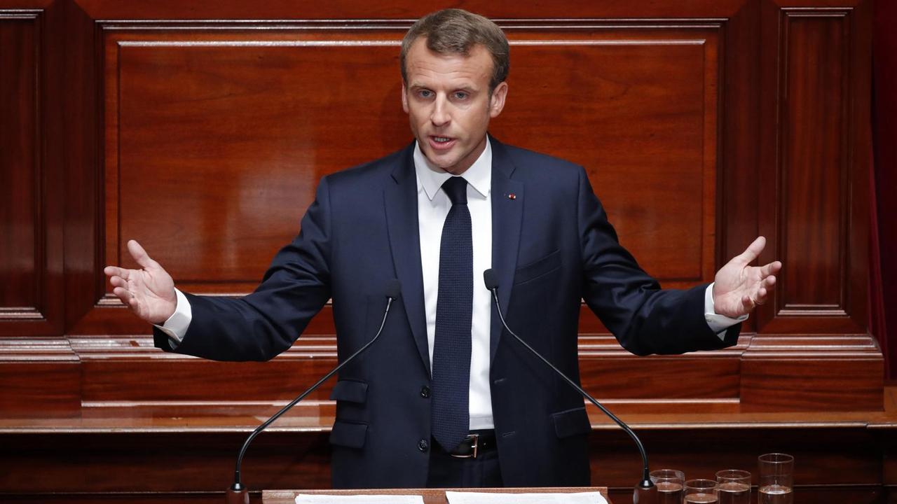 Frankreichs Präsident Macron spricht im Parlament. Frankreichs Präsident Macron spricht im Parlament.