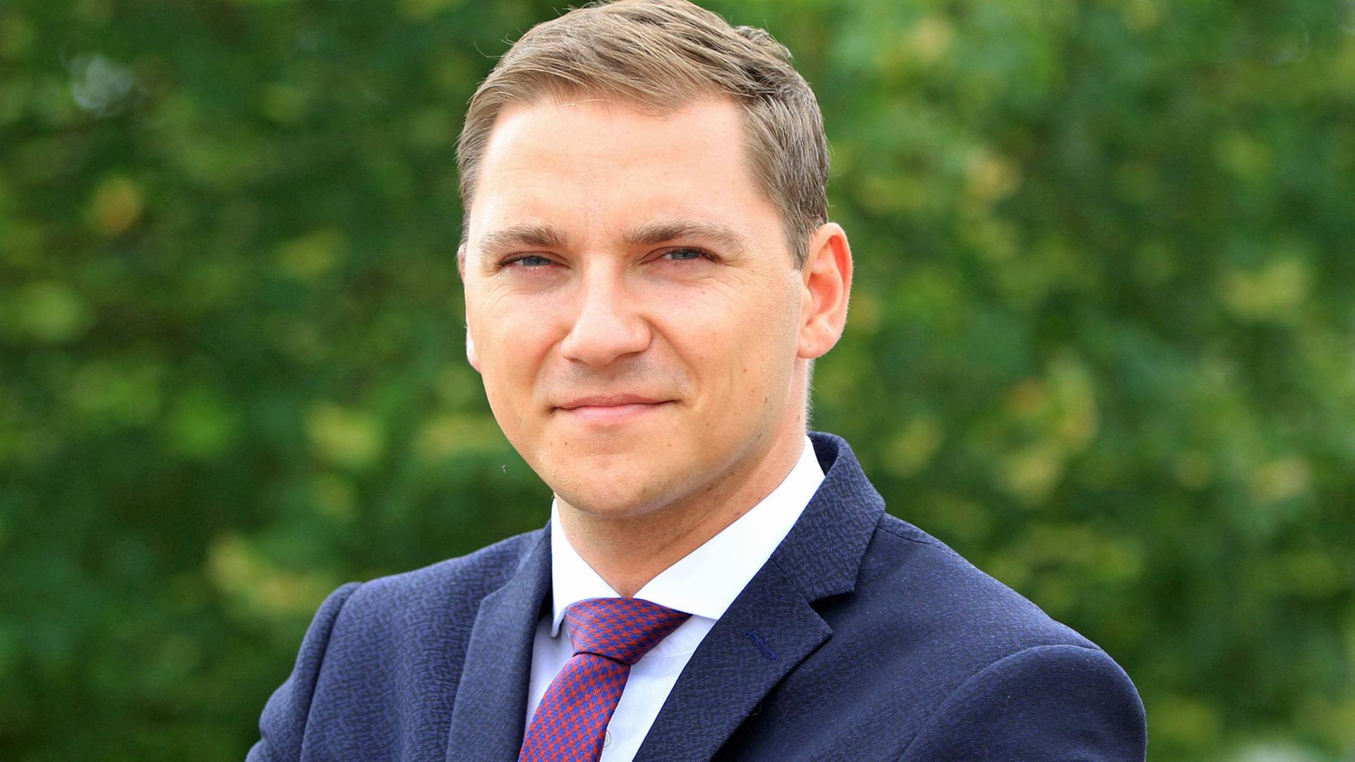 Der SPD-Landtagsabgeordnete Patrick Dahlemann bei einem Fototermin am 23.8.2016 in Ueckermünde Der SPD-Landtagsabgeordnete Patrick Dahlemann bei einem Fototermin am 23.8.2016 in Ueckermünde