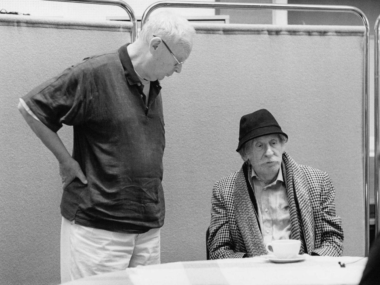 Lesung und Gespräch mit George Tabori (r.) und Jörg Jannings im Jahr 2002 Lesung und Gespräch mit George Tabori (r.) und Jörg Jannings im Jahr 2002