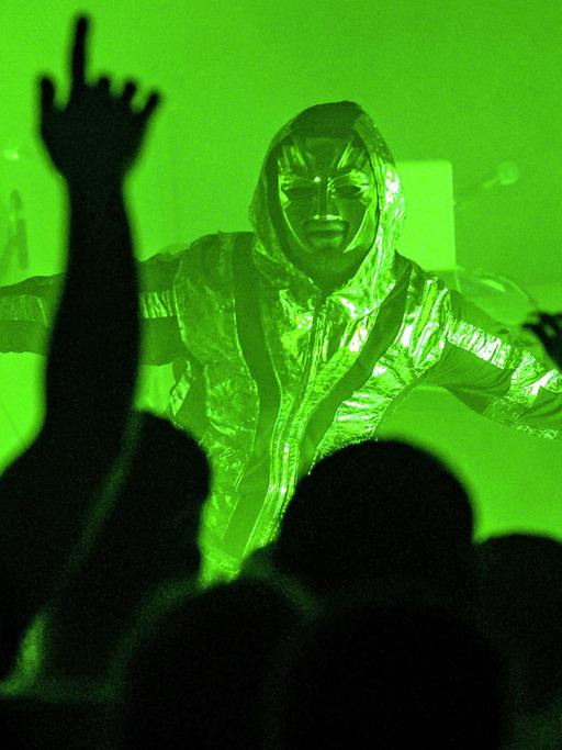 Marteria live bei einem Konzert seiner Allein auf weiter Tour 2017 am 13.05.2017 im Club Puschkin in Dresden