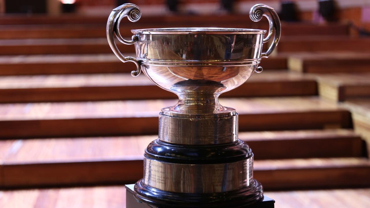 Der Pokal zu Ansicht auf einem Posdest Der Pokal zu Ansicht auf einem Posdest