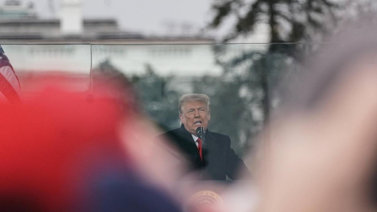 US-Präsident Donald Trump spricht auf einer Demonstration in Washington, D.C. US-Präsident Donald Trump spricht auf einer Demonstration in Washington, D.C.