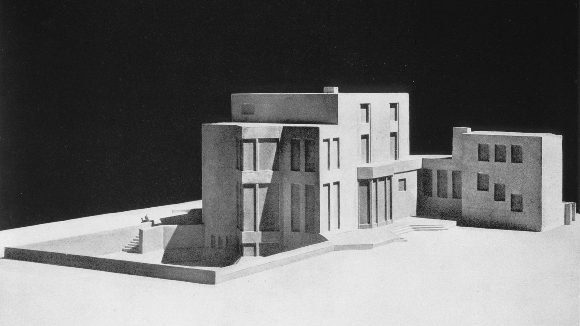 Gipsmodell eines Wohnhauses. Entwurf W.Gropius mit A.Meyer