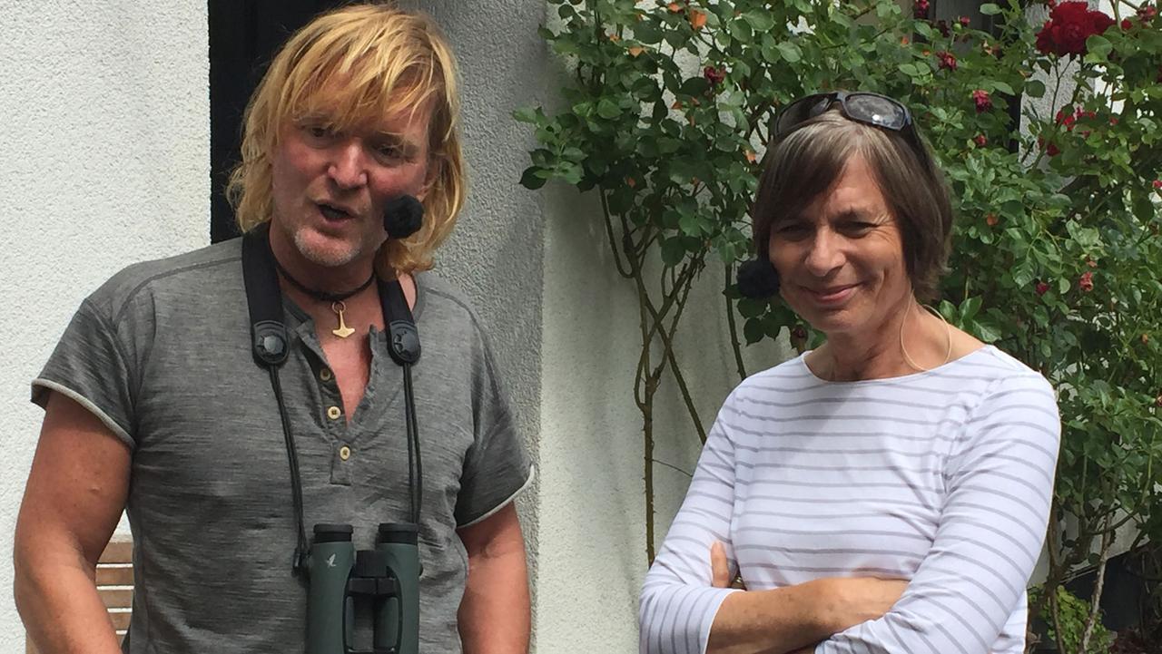 Andreas Kieling und Renate Schönfelder auf dem Bauernhof in Hümmel. Andreas Kieling und Renate Schönfelder auf dem Bauernhof in Hümmel.