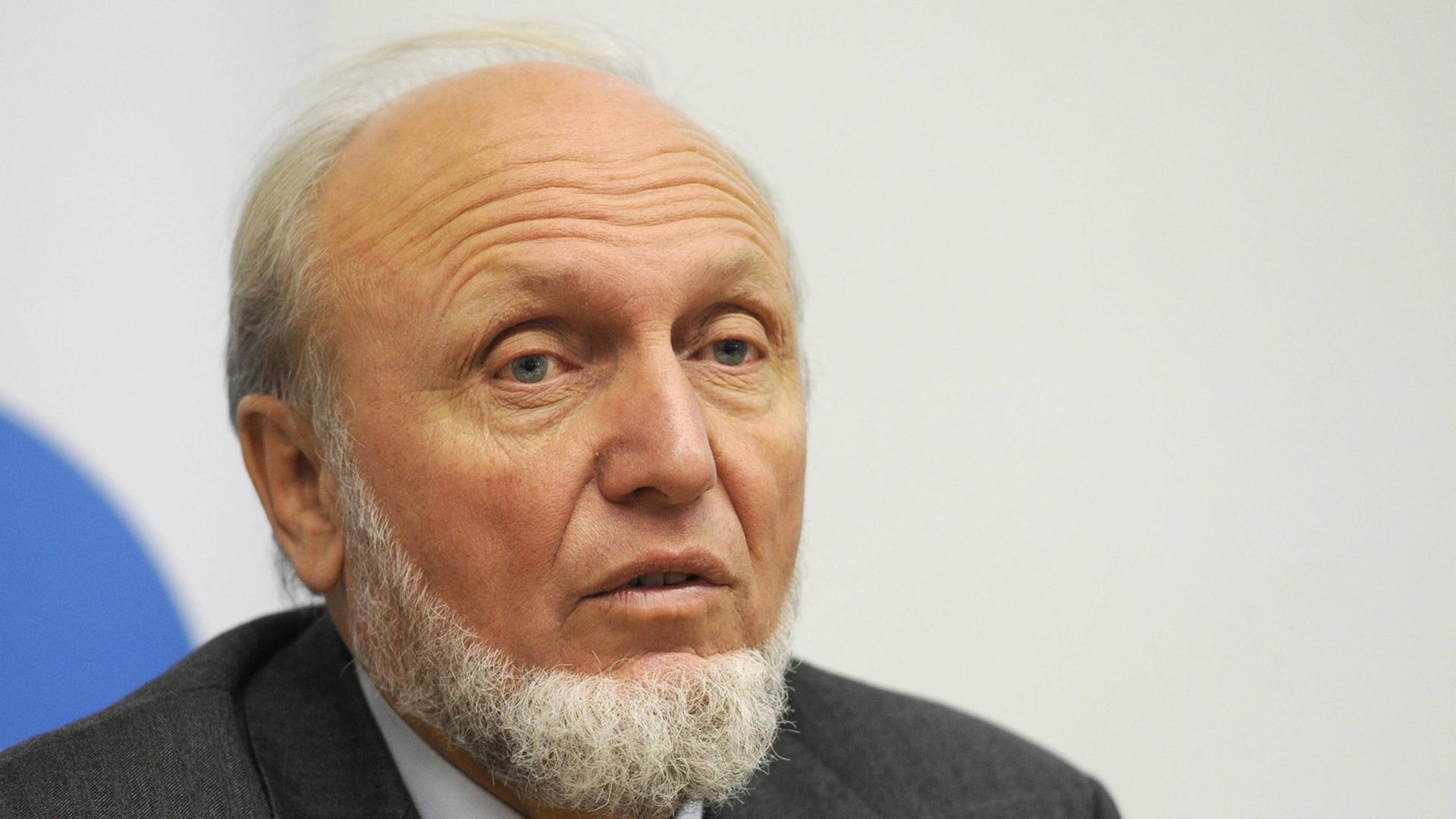 Der Präsident des Ifo-Instituts, Hans-Werner Sinn. Der Präsident des Ifo-Instituts, Hans-Werner Sinn.