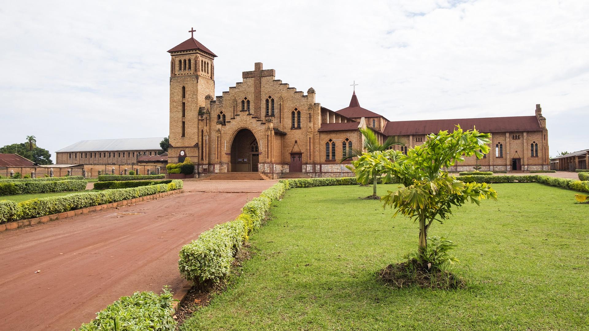 Kathedrale in Butare im afrikanischen Ruanda Kathedrale in Butare im afrikanischen Ruanda