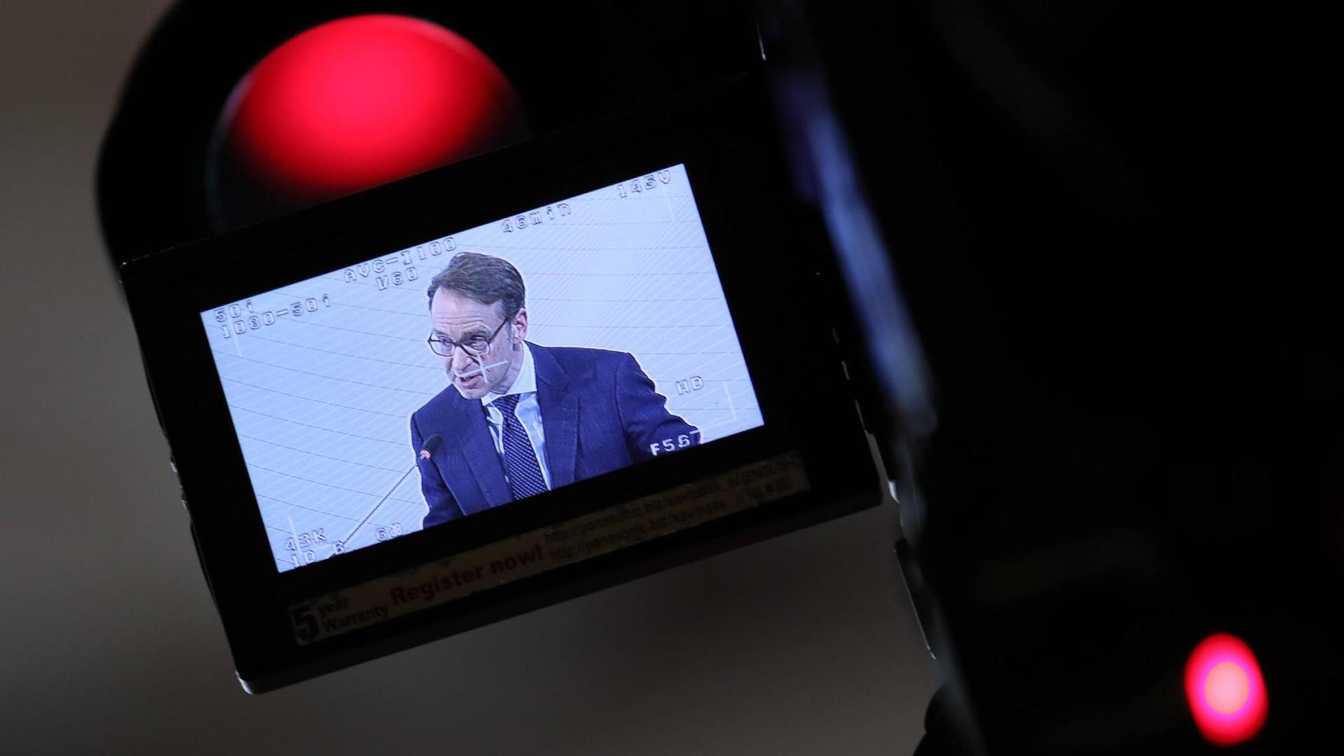Jens Weidmann, Präsident der Deutschen Bundesbank, aufgenommen im Februar 2019 auf der Jahrespressekonferenz Deutsche Bundesbank Jens Weidmann, Präsident der Deutschen Bundesbank, aufgenommen im Februar 2019 auf der Jahrespressekonferenz Deutsche Bundesbank