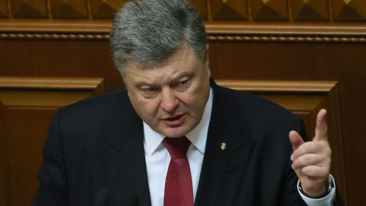 KIEV, UKRAINE. JUNE 4, 2015. Ukraine's president Petro Poroshenko seen during his annual address to MPs of the Ukrainian Parliament (Verkhovna Rada). Mikhail Palinchak/Ukrainian presidential press service/TASS KIEV, UKRAINE. JUNE 4, 2015. Ukraine's president Petro Poroshenko seen during his annual address to MPs of the Ukrainian Parliament (Verkhovna Rada). Mikhail Palinchak/Ukrainian presidential press service/TASS
