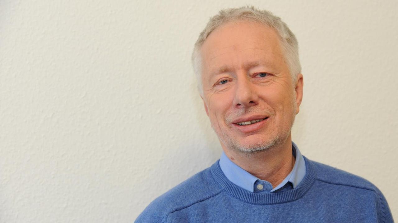 Sozialpädagoge und Autor Claus Fussek, aufgenommen am 29.03.2015 in Köln. Sozialpädagoge und Autor Claus Fussek, aufgenommen am 29.03.2015 in Köln.