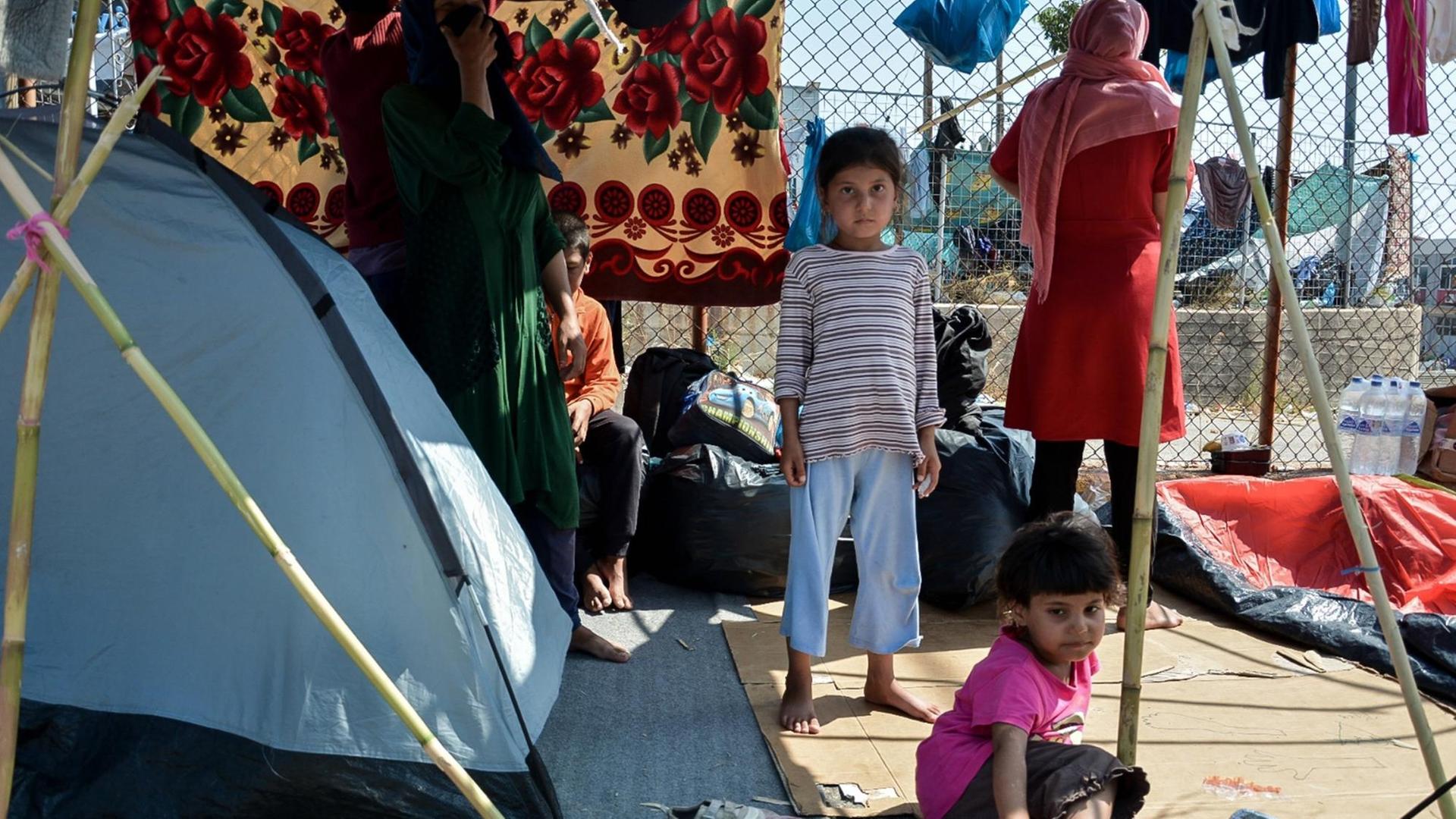 Flüchtlinge auf der griechischen Insel Lesbos Flüchtlinge auf der griechischen Insel Lesbos