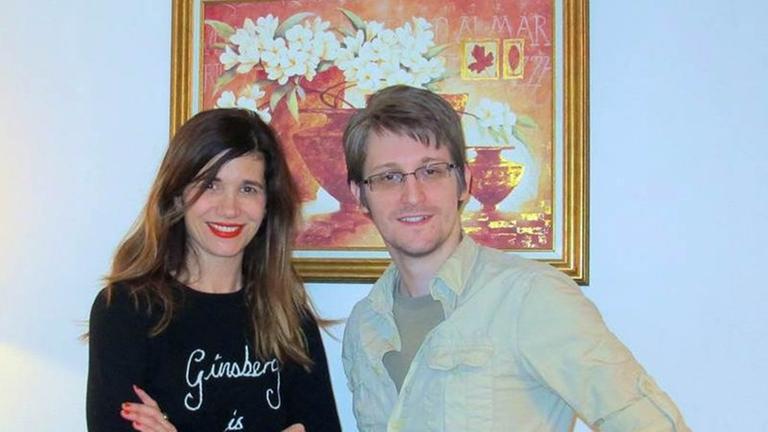 Edward Snowden und Angela Richter Edward Snowden und Angela Richter