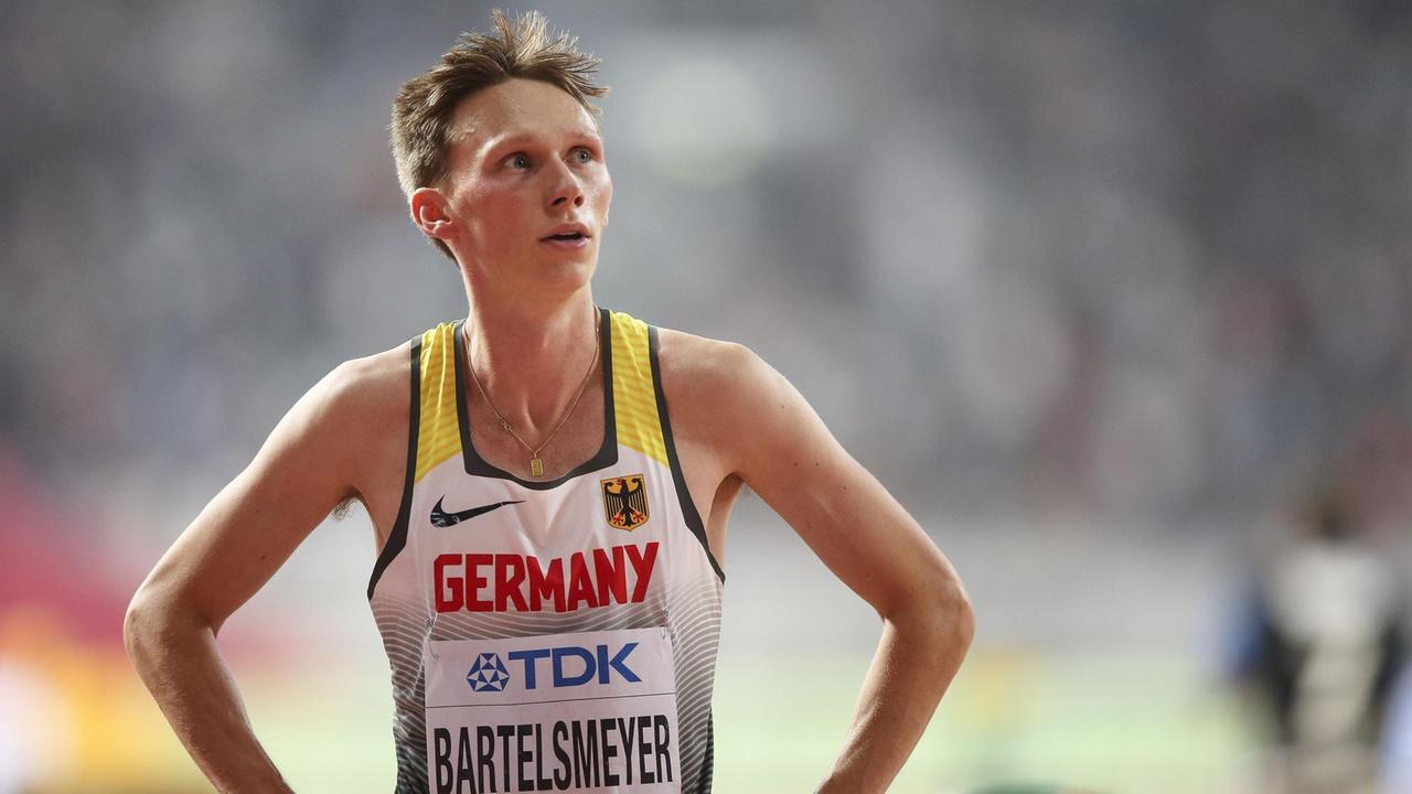 Der deutsch-amerikanische Läufer Amos Bartelsmeyer bei der Leichtathletik-WM 2019 in Doha, Katar. Der deutsch-amerikanische Läufer Amos Bartelsmeyer bei der Leichtathletik-WM 2019 in Doha, Katar.