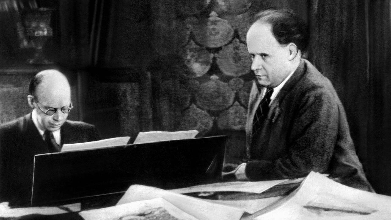 Der Komponist Sergej Prokofjew (l.) und der Regisseur Sergej Eisenstein, 1931 Der Komponist Sergej Prokofjew (l.) und der Regisseur Sergej Eisenstein, 1931