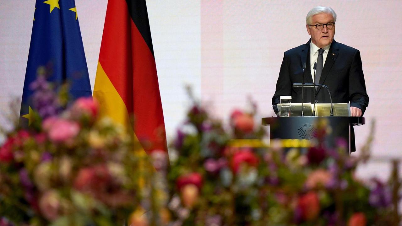 Bundespräsident Frank-Walter Steinmeier hält eine Rede im Konzerthaus am Gendarmenmarkt. Bundespräsident Frank-Walter Steinmeier hält eine Rede im Konzerthaus am Gendarmenmarkt.