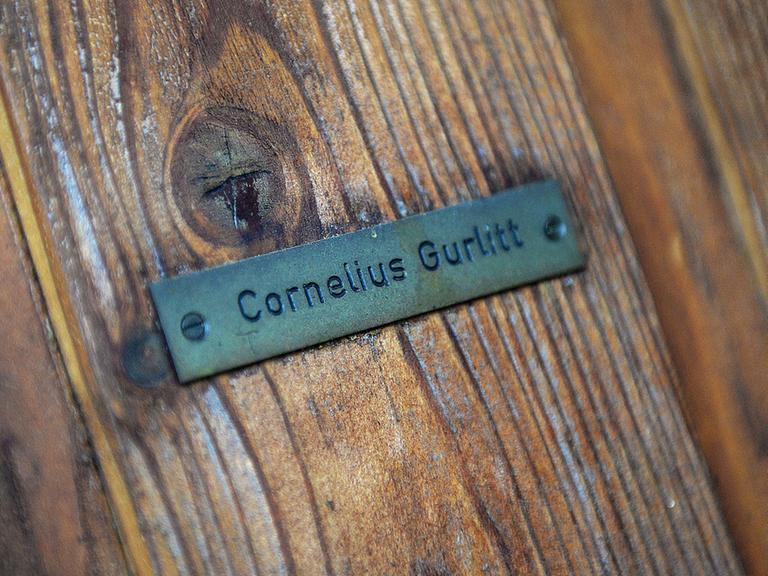 Namensschild des deutschen Kunstsammlers Cornelius Gurlitt an seinem Haus in Salzburg/Österreich.