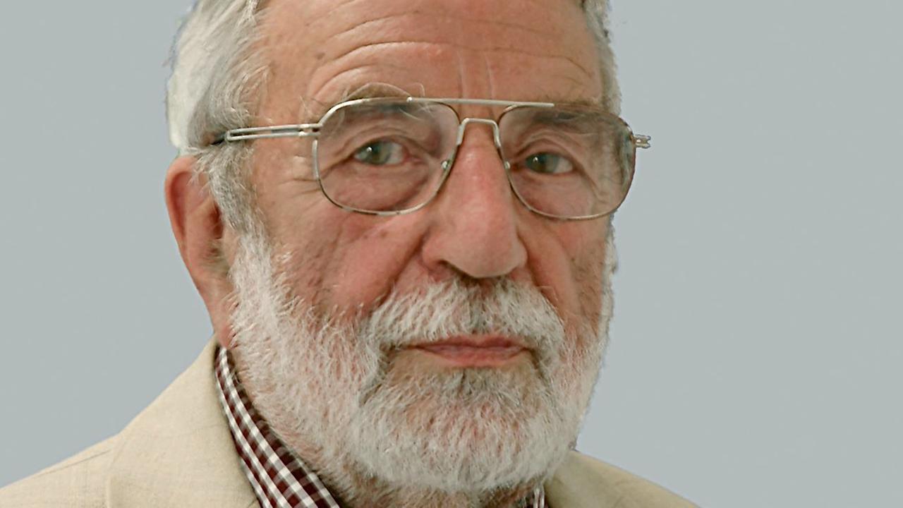 Der österreichische Dirigent, Komponist und Haydn-Experte Paul Angererer Der österreichische Dirigent, Komponist und Haydn-Experte Paul Angererer