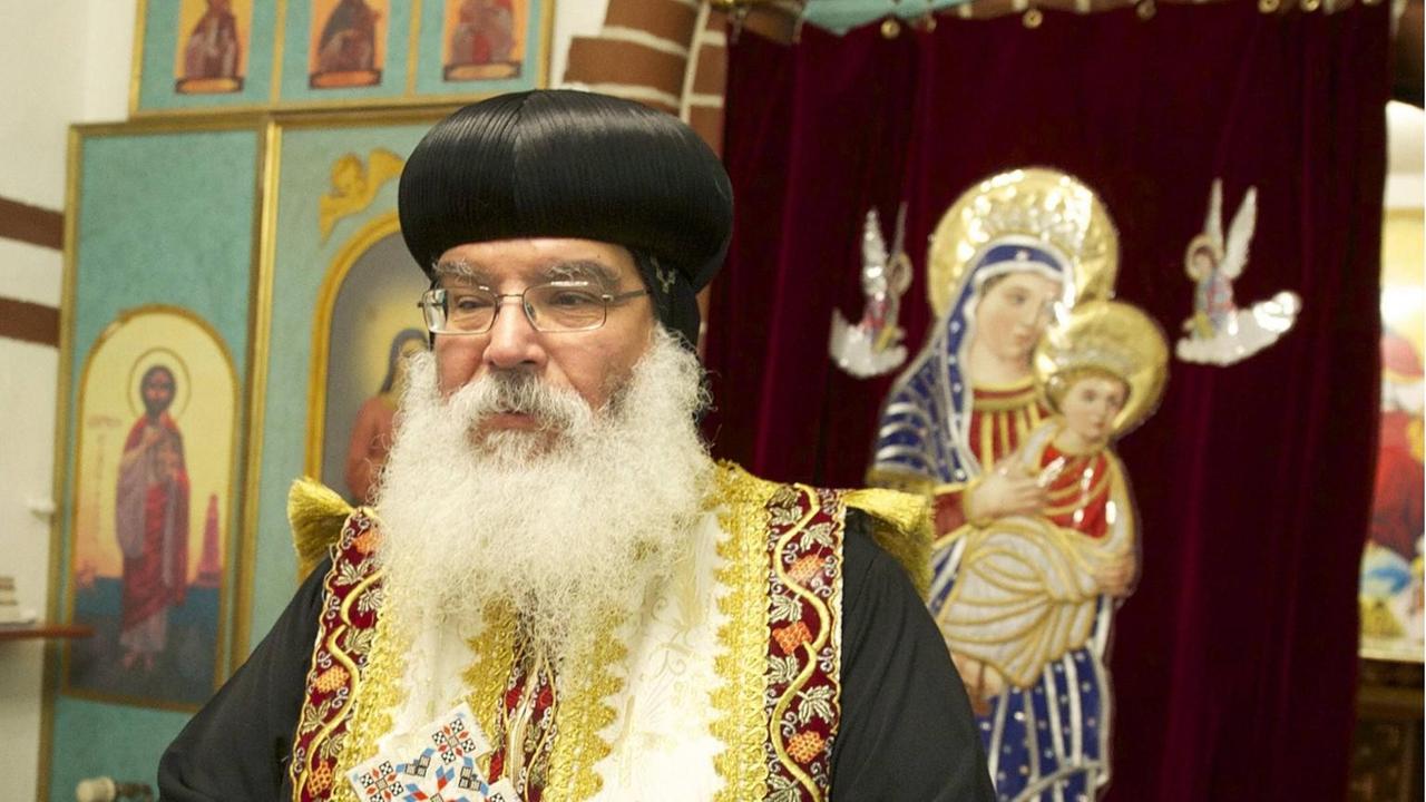 Der Generalbischof der koptisch-orthodoxen Kirche für Deutschland, Anba Damian, Im August 2013 bei einem ökumenischen Gedenk- und Bittgottesdienst für die koptischen Christen in Ägypten. Der Generalbischof der koptisch-orthodoxen Kirche für Deutschland, Anba Damian, Im August 2013 bei einem ökumenischen Gedenk- und Bittgottesdienst für die koptischen Christen in Ägypten.