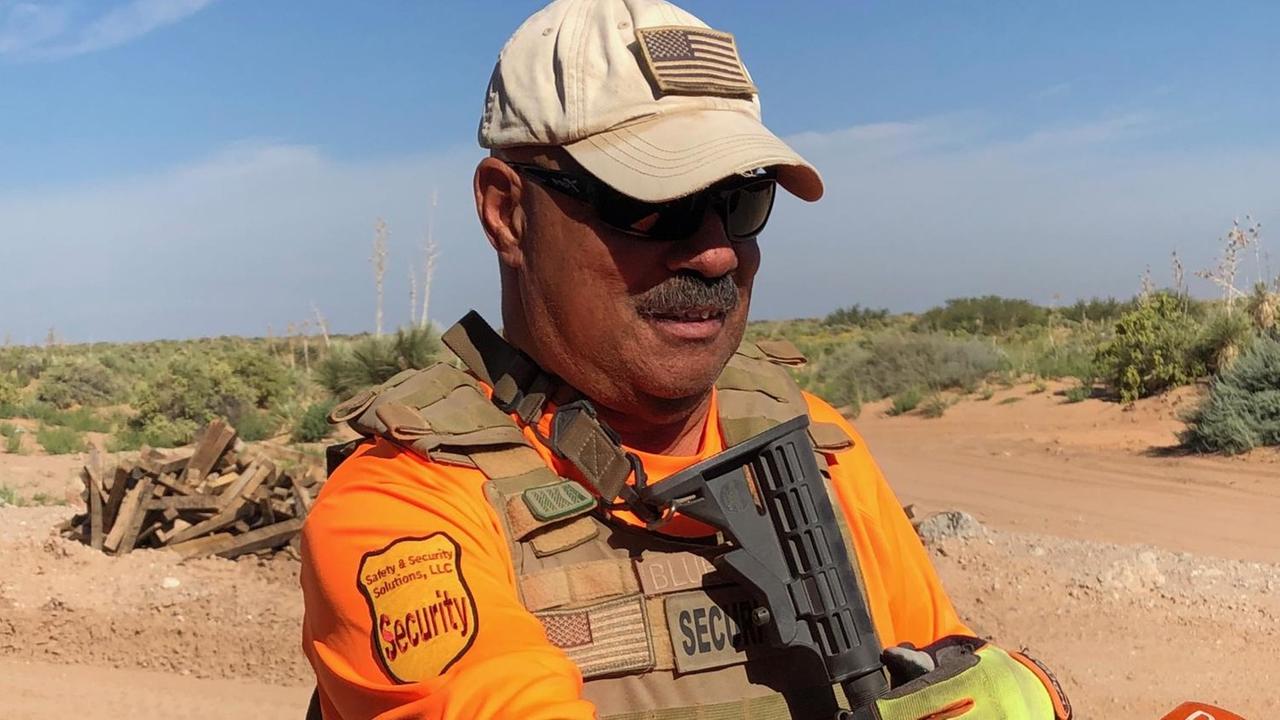 Militarisierung des Grenzraumes in der Chihuahua Wüste: Patrouille einer privaten Sicherheitsfirma, Oktober 2018. Thilo Kößler Militarisierung des Grenzraumes in der Chihuahua Wüste: Patrouille einer privaten Sicherheitsfirma, Oktober 2018. Thilo Kößler