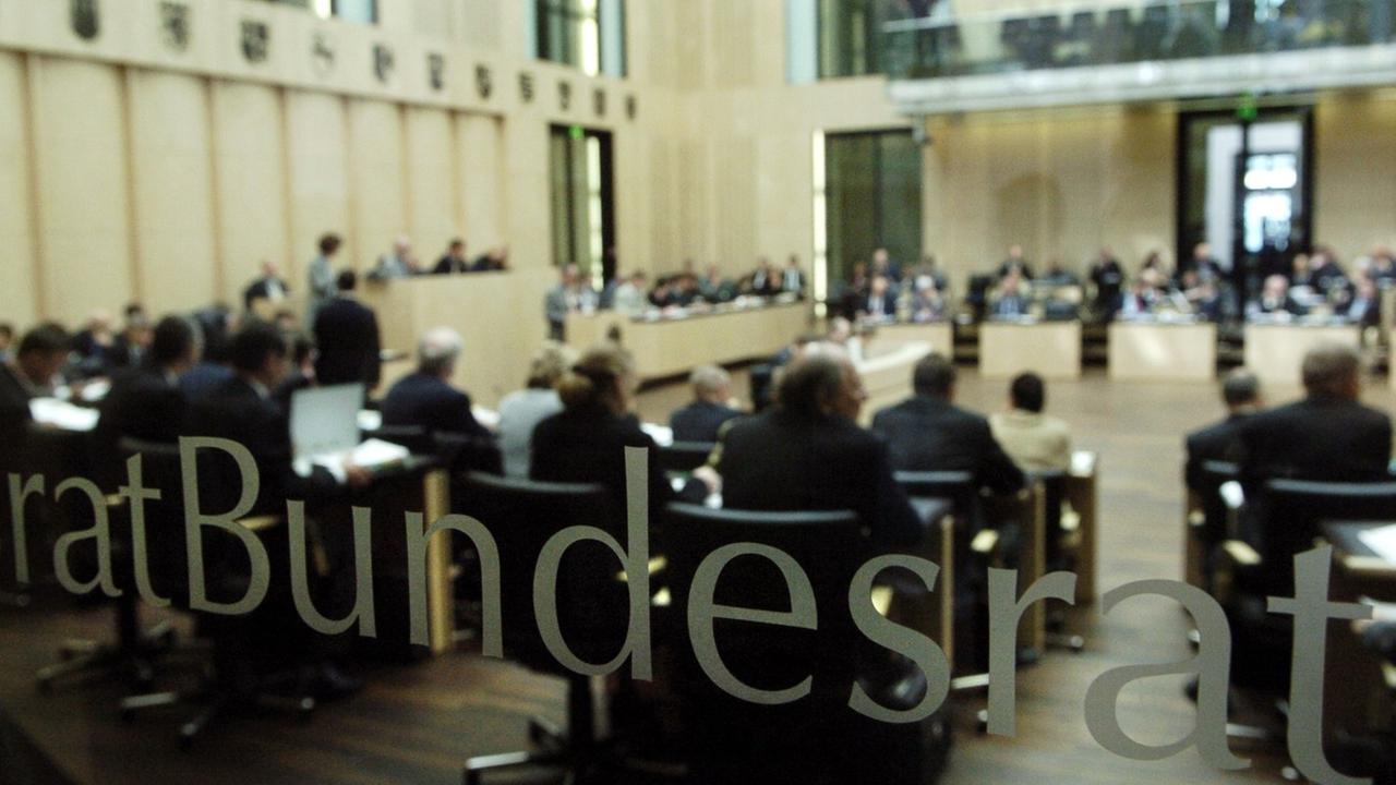 Der Bundesrat bei einer seiner Sitzungen. Der Bundesrat bei einer seiner Sitzungen.