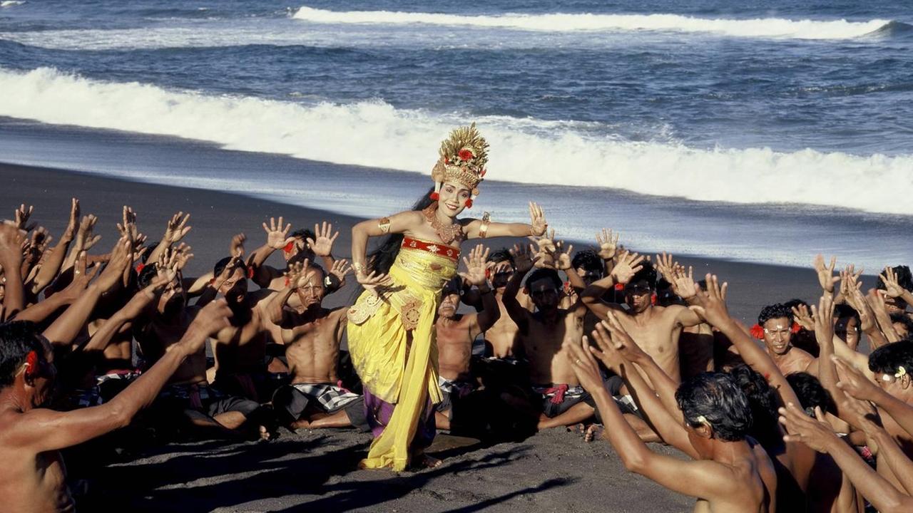 Kecak (Monkey Dance), created by German artist and choreographer Walter Spies in the 1930s drawing on elements of the Hindu epic the Ramayana, Bali, Indonesia, Southeast Asia, Asia