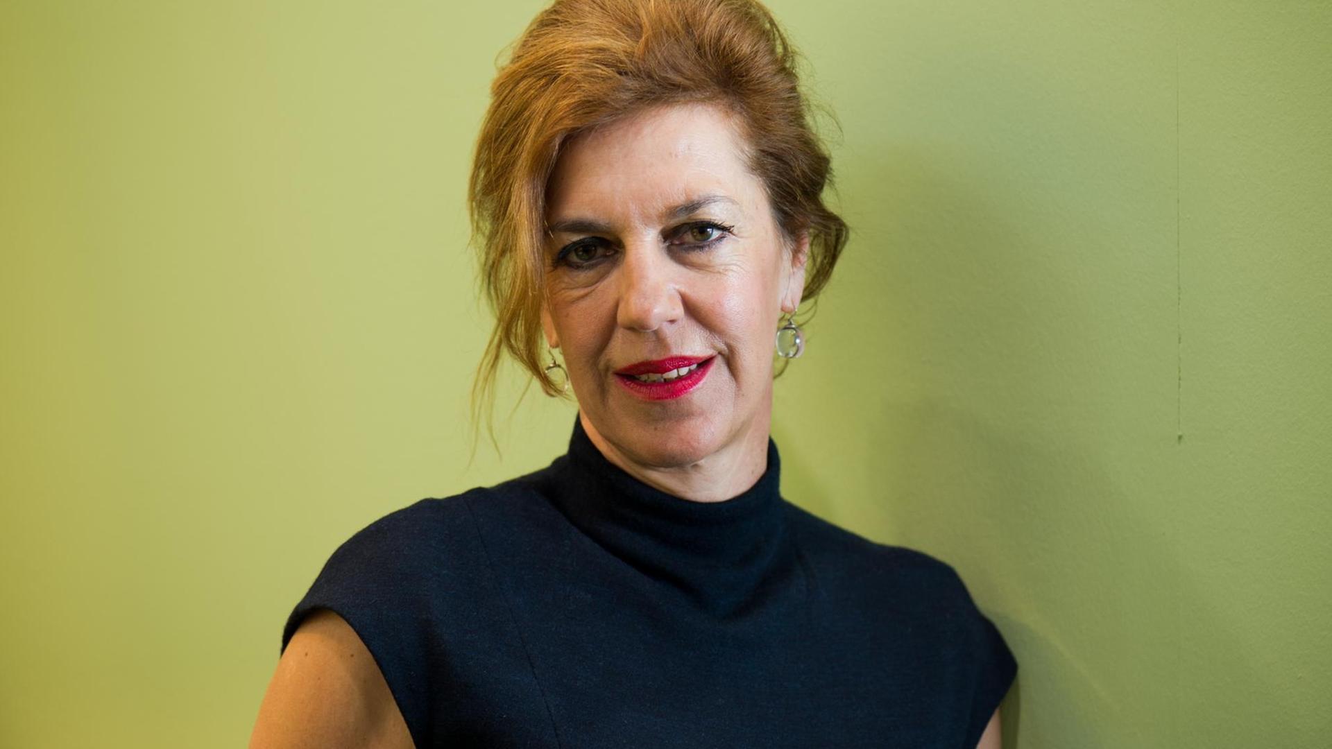 Literaturwissenschaftlerin, Modetheoretikerin und Professorin für Allgemeine Literaturwissenschaft Barbara Vinken. Literaturwissenschaftlerin, Modetheoretikerin und Professorin für Allgemeine Literaturwissenschaft Barbara Vinken.