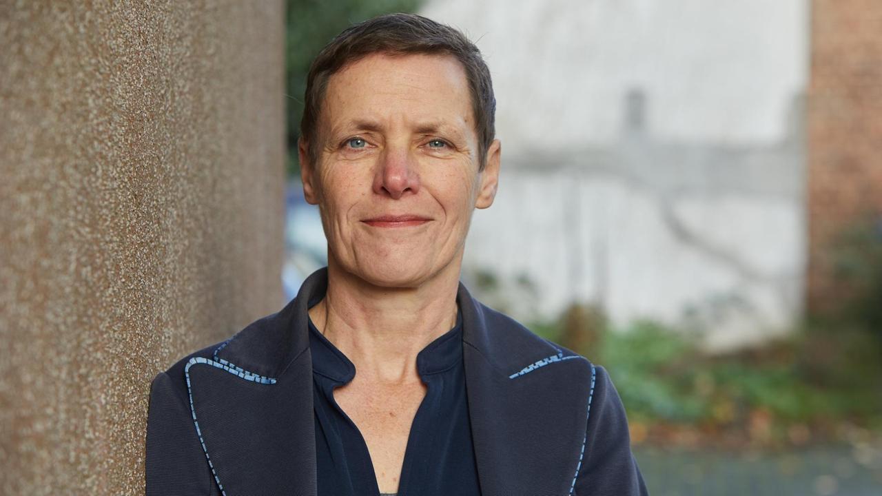 Ein Portrait von Inez Boogaarts. Ein Portrait von Inez Boogaarts.