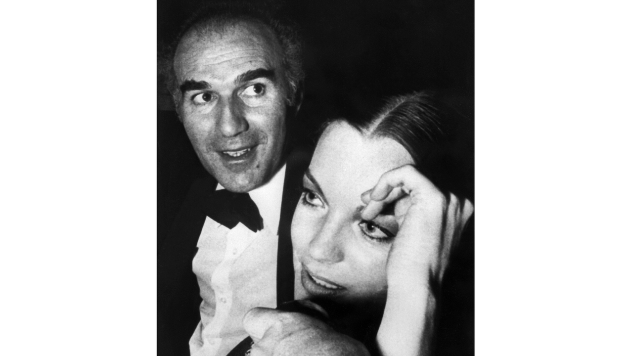 Michel Piccoli und Romy Schneider vor der Präsentation ihres Films "Die Dinge des Lebens", in der Regie von Claude Sautet im Mai 1970 beim Filmfestival in Cannes Michel Piccoli und Romy Schneider vor der Präsentation ihres Films "Die Dinge des Lebens", in der Regie von Claude Sautet im Mai 1970 beim Filmfestival in Cannes