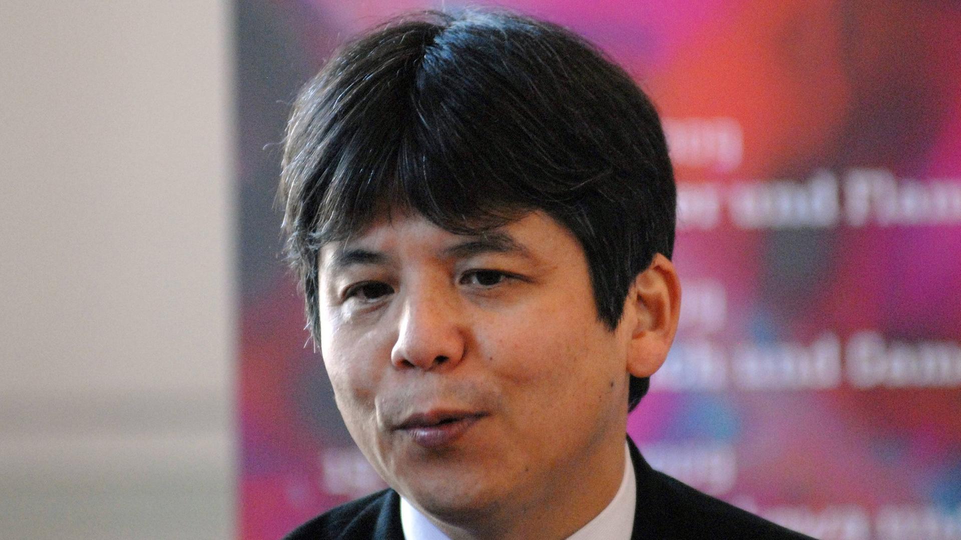 Der japanische Komponist Toshio Hosokawa im März 2009 anlässlich der Biennale in Salzburg.
