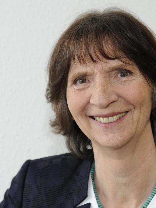 Die Konstanzer Literatur- und Kulturwissenschaftlerin Aleida Assmann, aufgenommen am 25.01.2015 in Köln.