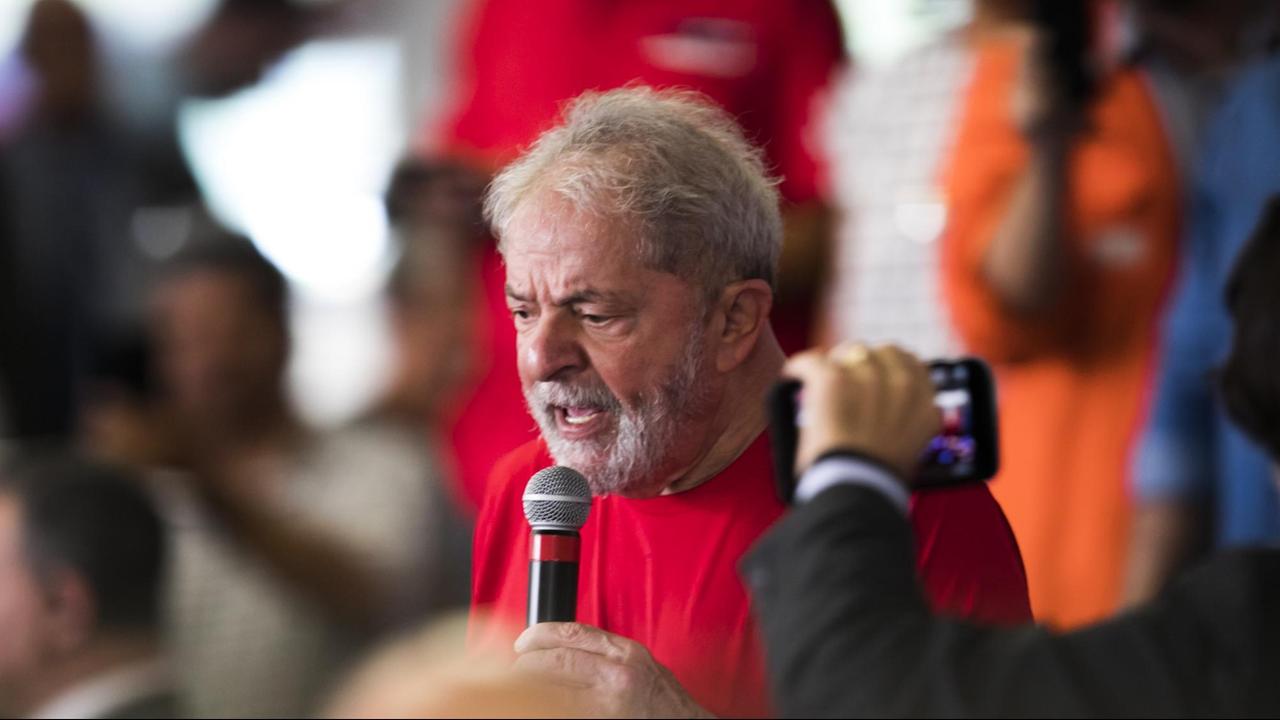 Brasiliens Ex-Präsident Luiz Inácio Lula da Silva spricht am 24.01.2018 im Hauptquartier der Metallarbeitergewerkschaft in Sao Paulo.