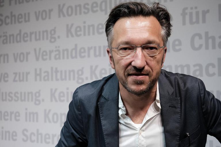 Lukas Bärfuss, Schweizer Schriftsteller und Dramaturg auf der Buchmesse Frankfurt 2019 Lukas Bärfuss, Schweizer Schriftsteller und Dramaturg auf der Buchmesse Frankfurt 2019