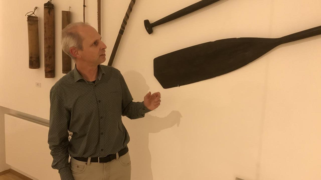 Christoph Schwab, Kurator im Wuppertaler Museum auf der Hardt der Vereinten Evangelischen Mission Christoph Schwab, Kurator im Wuppertaler Museum auf der Hardt der Vereinten Evangelischen Mission