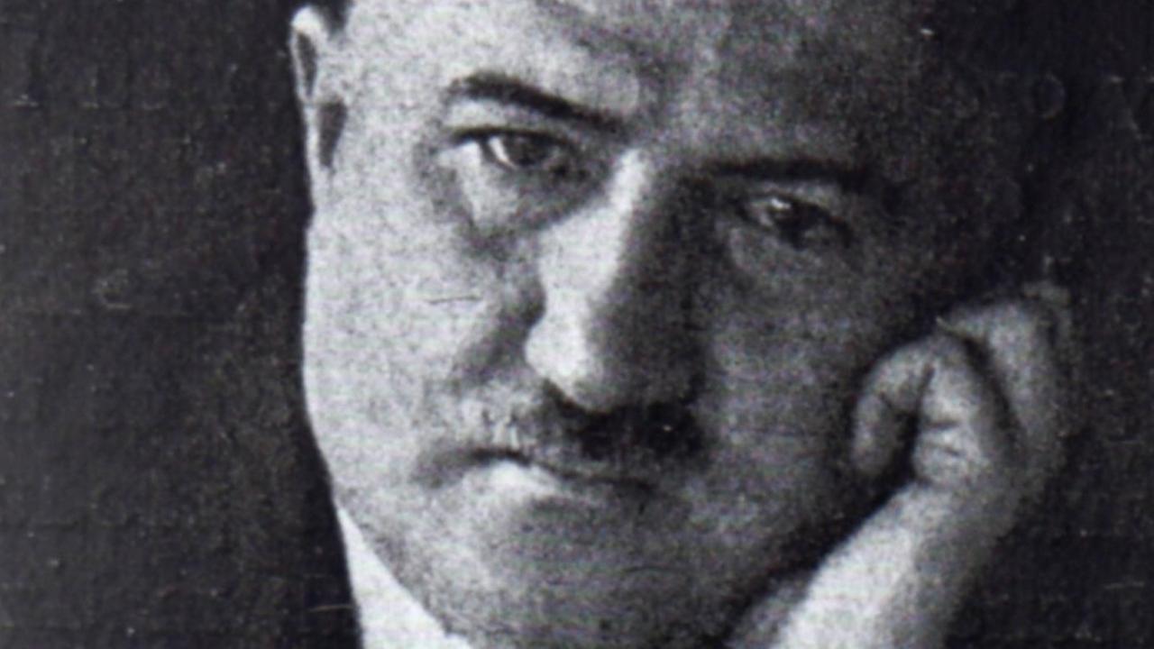 Photographic portrait of Josef Suk (1874-1935) a Czech composer and violinist. Dated 20th Century PUBLICATIONxINxGERxSUIxAUTxHUNxONLY Photographic Portrait of Joseph Suk 1874 1935 a Czech Composer and Violinist dated 20th Century PUBLICATIONxINxGERxSUIxAUTxHUNxONLY Photographic portrait of Josef Suk (1874-1935) a Czech composer and violinist. Dated 20th Century PUBLICATIONxINxGERxSUIxAUTxHUNxONLY Photographic Portrait of Joseph Suk 1874 1935 a Czech Composer and Violinist dated 20th Century PUBLICATIONxINxGERxSUIxAUTxHUNxONLY