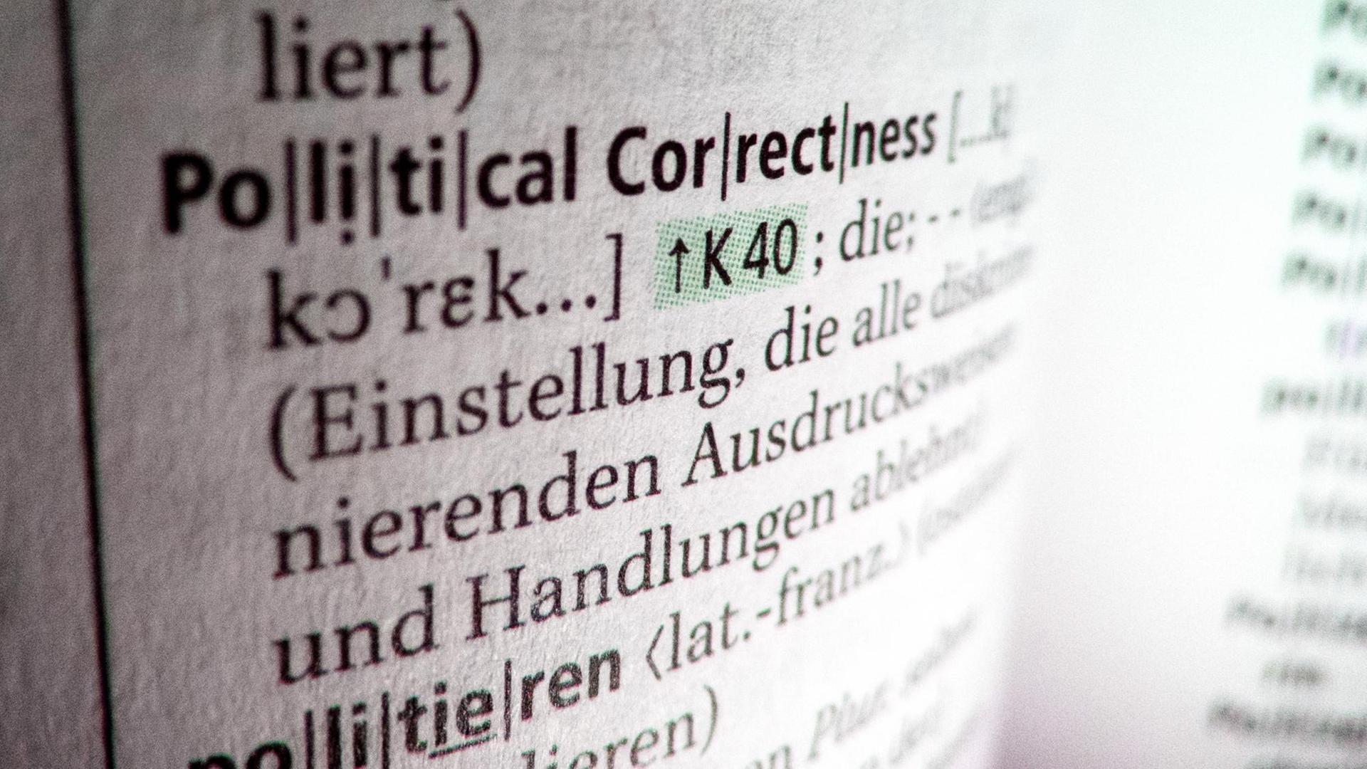 Der Eintrag zu "Political Correctness" im Duden, aufgenommen am 09.09.2017 in Berlin. Der Eintrag zu "Political Correctness" im Duden, aufgenommen am 09.09.2017 in Berlin.