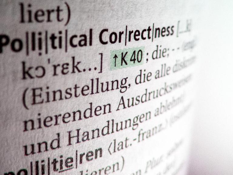 Der Eintrag zu "Political Correctness" im Duden, aufgenommen am 09.09.2017 in Berlin.