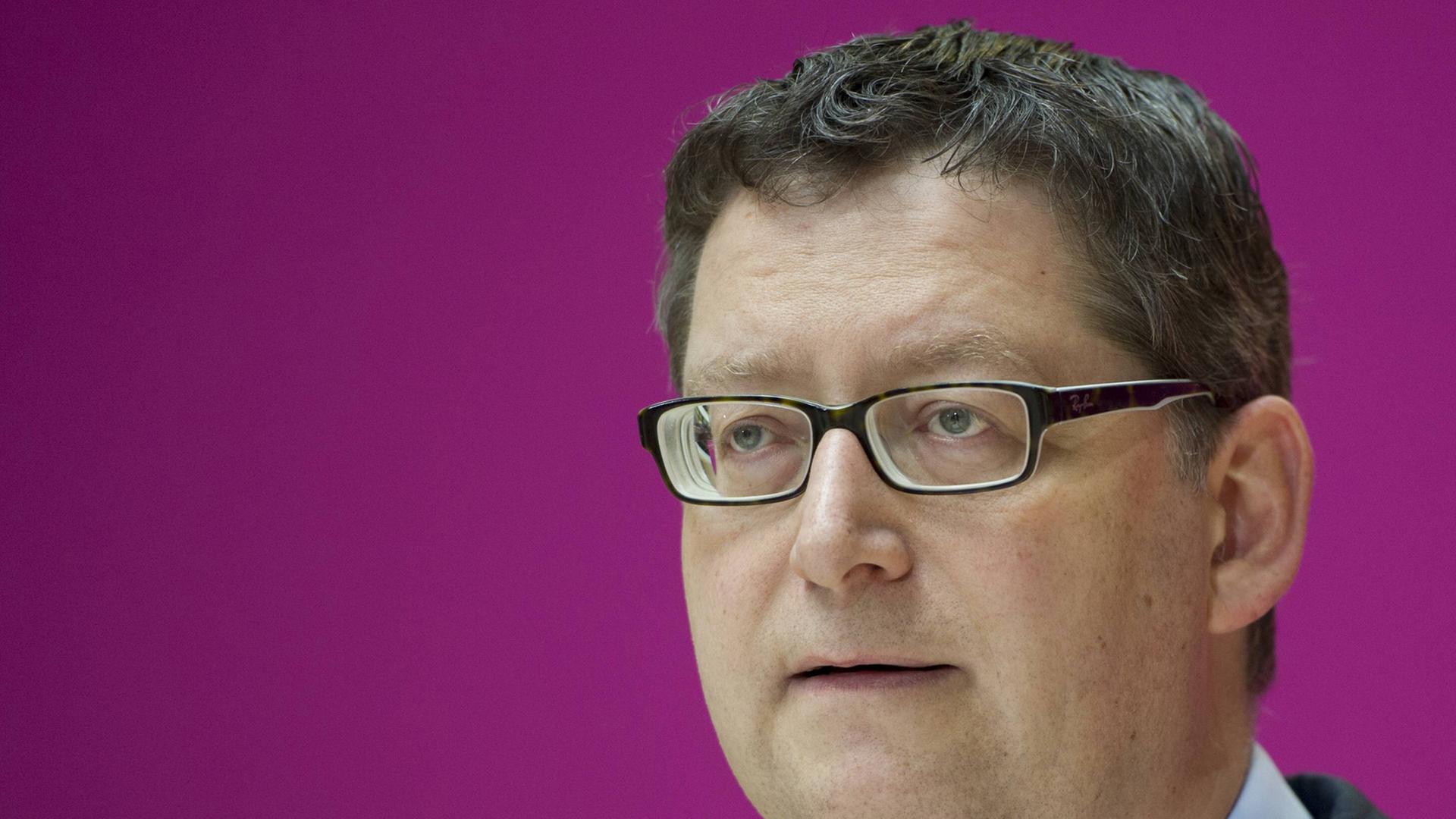 Thorsten Schäfer-Gümbel bei einer Rede auf einer SPD-Veranstaltung Thorsten Schäfer-Gümbel bei einer Rede auf einer SPD-Veranstaltung