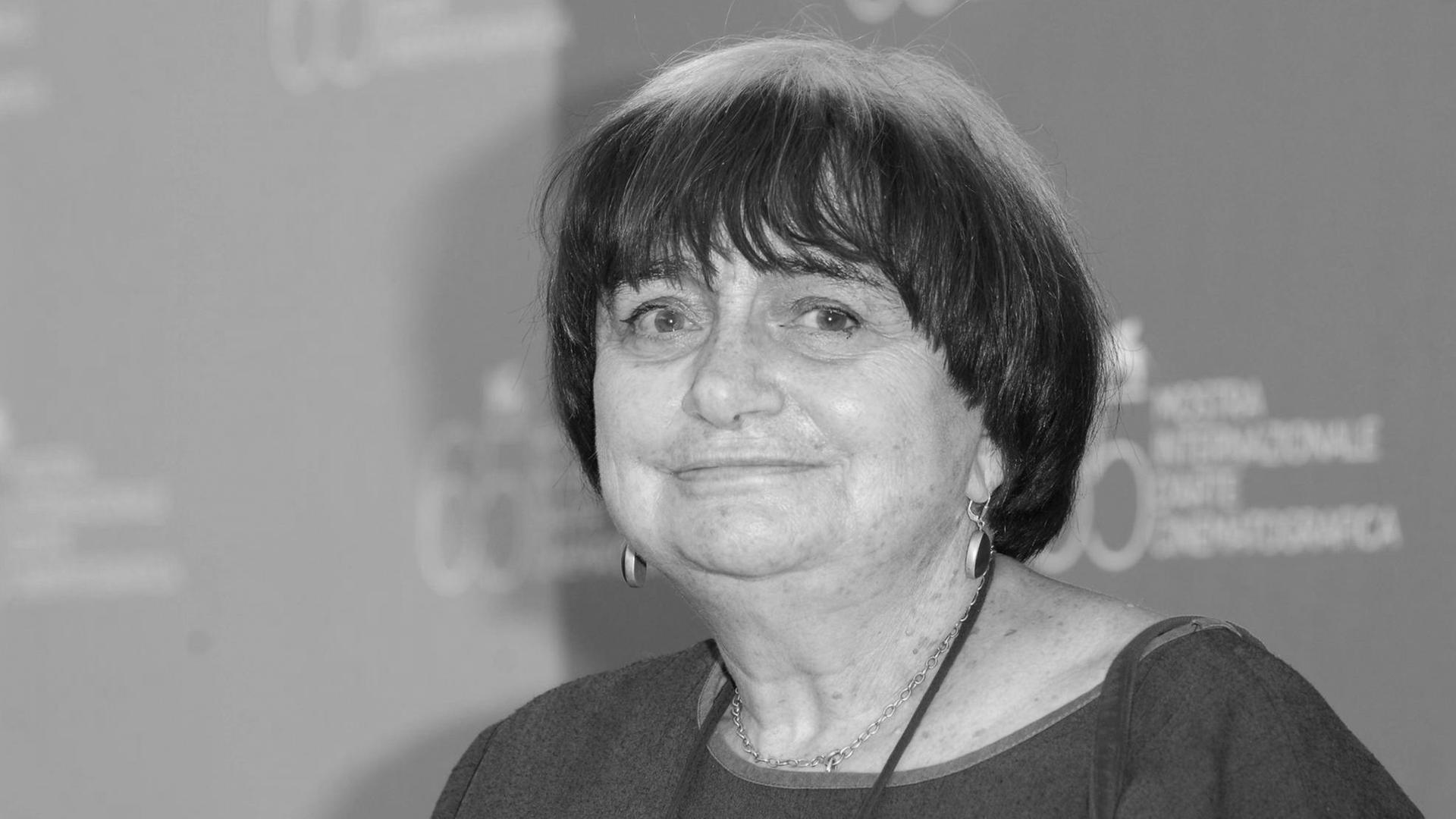 Agnès Varda präsentiert ihren Film "Les Plages d'Agnès" bei den Filmfestspielen in Venedig Agnès Varda präsentiert ihren Film "Les Plages d'Agnès" bei den Filmfestspielen in Venedig