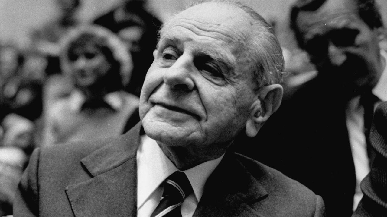 Sir Karl Popper, aufgenommen im Jahr 1981 in Tübingen Sir Karl Popper, aufgenommen im Jahr 1981 in Tübingen